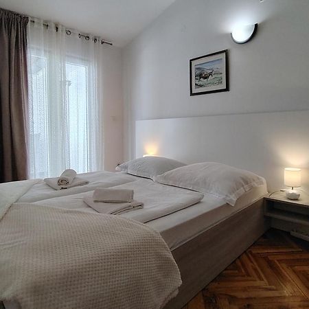 Restoran Bartol Hotel Rovanjska Buitenkant foto