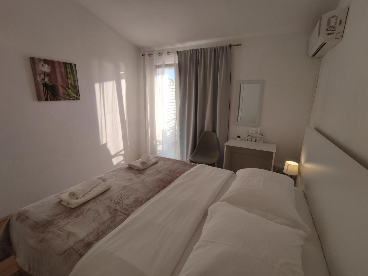 Restoran Bartol Hotel Rovanjska Buitenkant foto